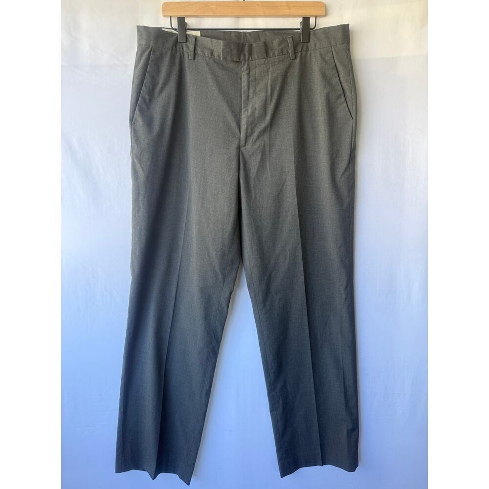 Perry Ellis Grey Modern Fit Pant- Size 36 x 32